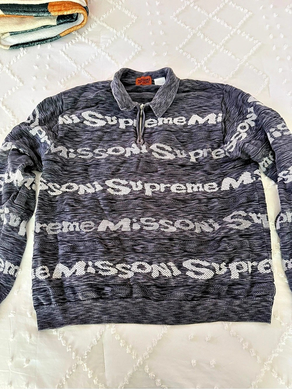 Supreme Pattern Quarter-Zip Sweater Black & White Size Medium